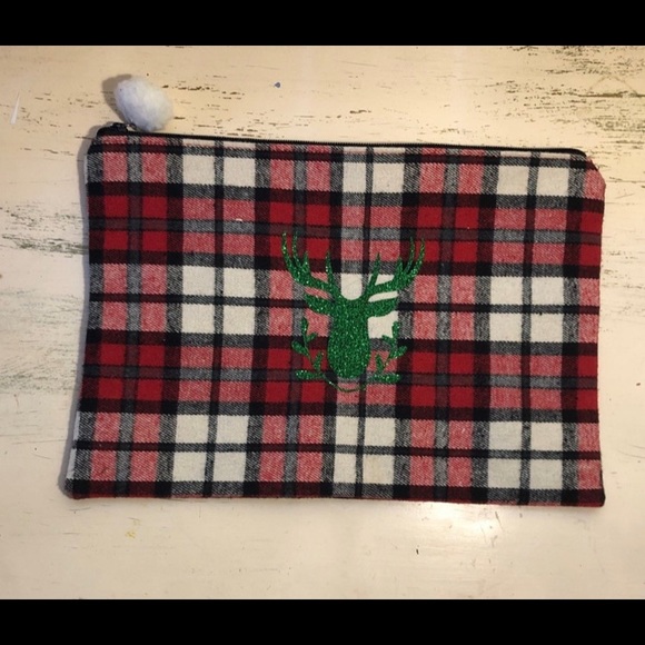 Christmas themed monogrammed pouch - Picture 2 of 5